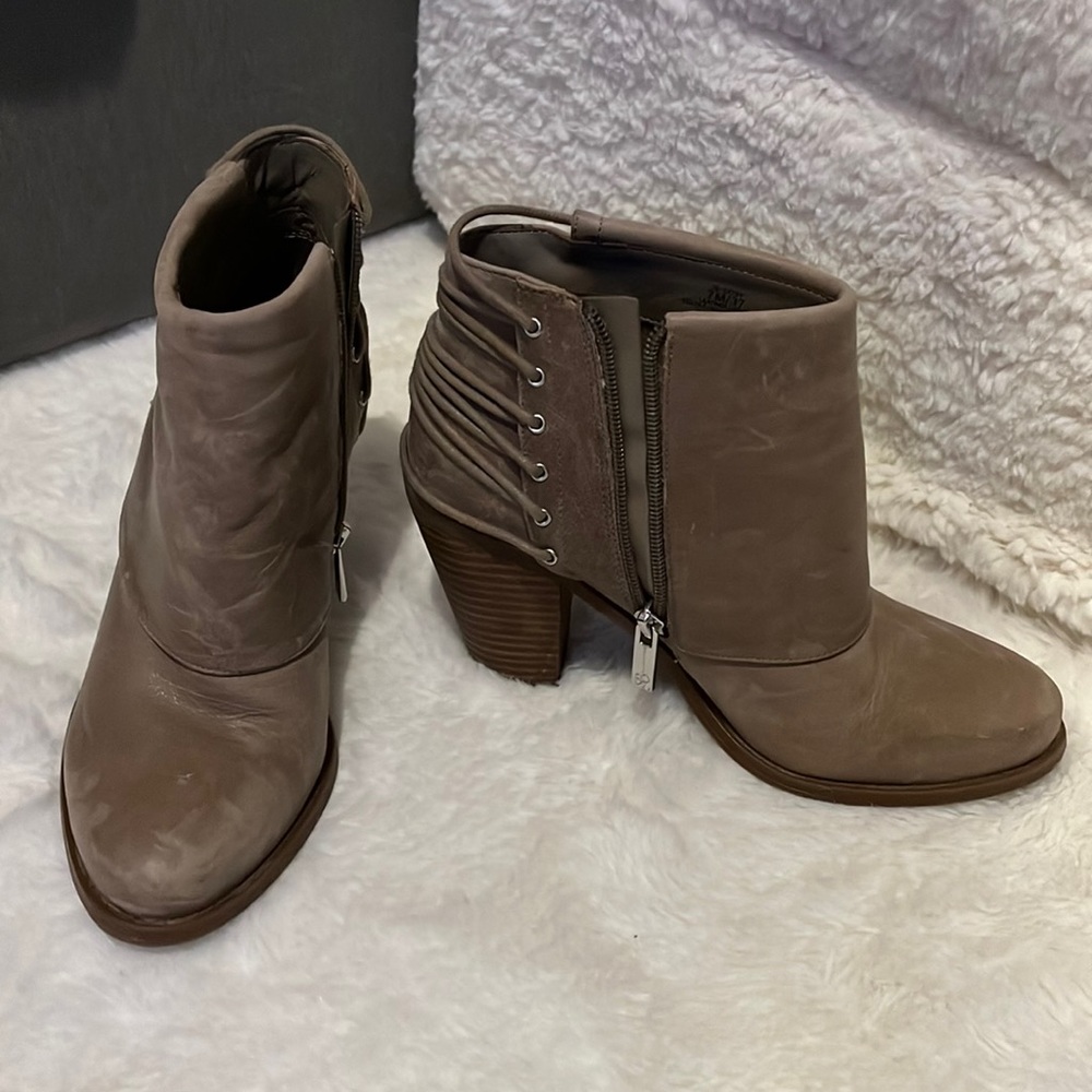 Jessica Simpson, Size 7, leather Wedge booties. In good condition.